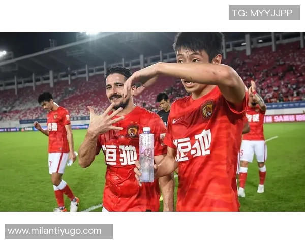 国足停摆与中超赛程割裂备战2030成黑色幽默的无奈现实